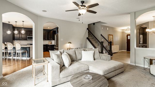 7675 Winding Lake Drive S, Noblesville, IN 46062