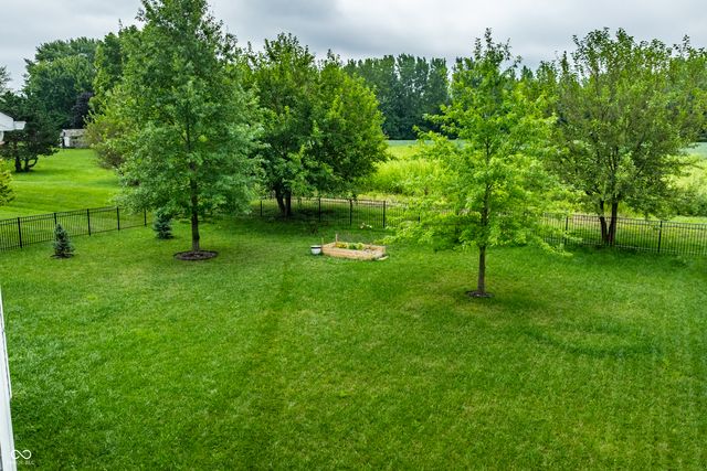 7675 Winding Lake Drive S, Noblesville, IN 46062
