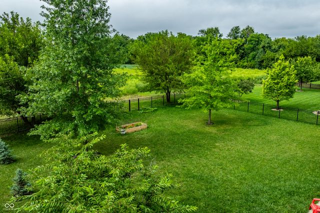 7675 Winding Lake Drive S, Noblesville, IN 46062