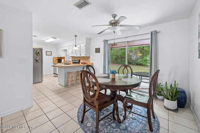 102 SWANS NEST Circle, Melrose, FL 32666