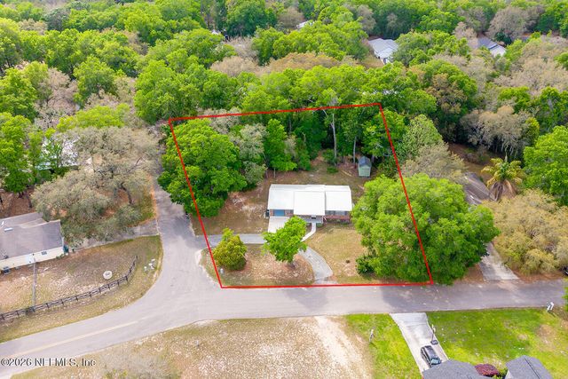 102 SWANS NEST Circle, Melrose, FL 32666