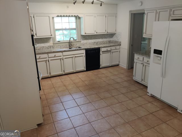 7640 Ryefield Drive, Sandy Springs, GA 30350