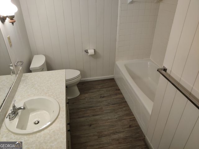 7640 Ryefield Drive, Sandy Springs, GA 30350