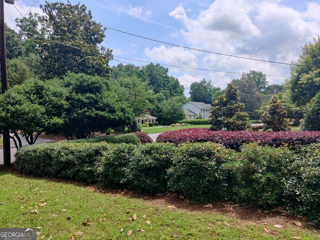 7640 Ryefield Drive, Sandy Springs, GA 30350