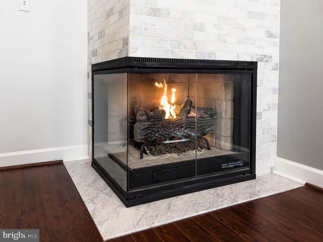 947 HARRISON CIR, Alexandria, VA 22304