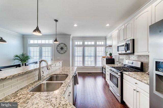 947 HARRISON CIR, Alexandria, VA 22304