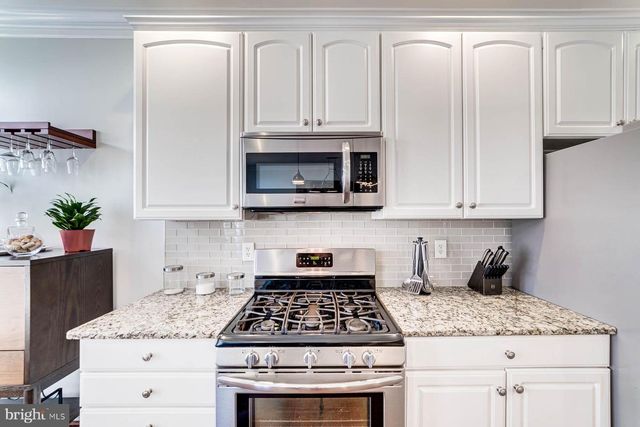 947 HARRISON CIR, Alexandria, VA 22304