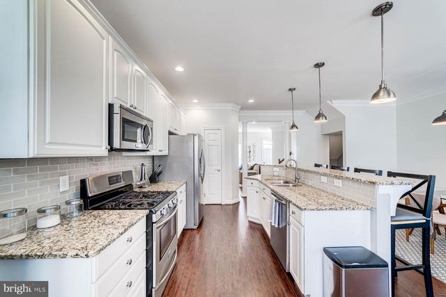 947 HARRISON CIR, Alexandria, VA 22304