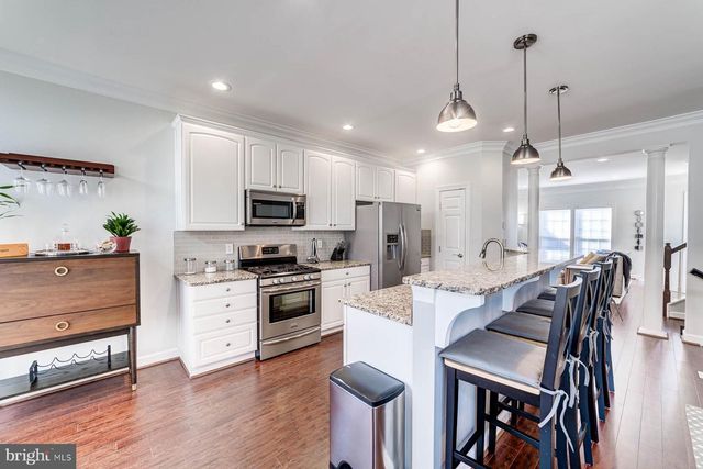 947 HARRISON CIR, Alexandria, VA 22304