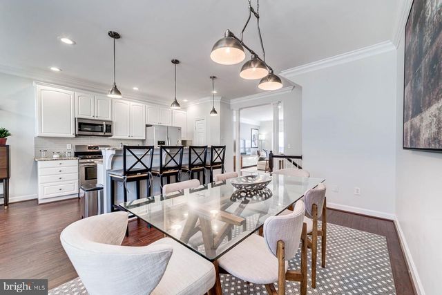 947 HARRISON CIR, Alexandria, VA 22304