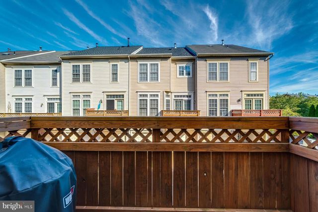 947 HARRISON CIR, Alexandria, VA 22304