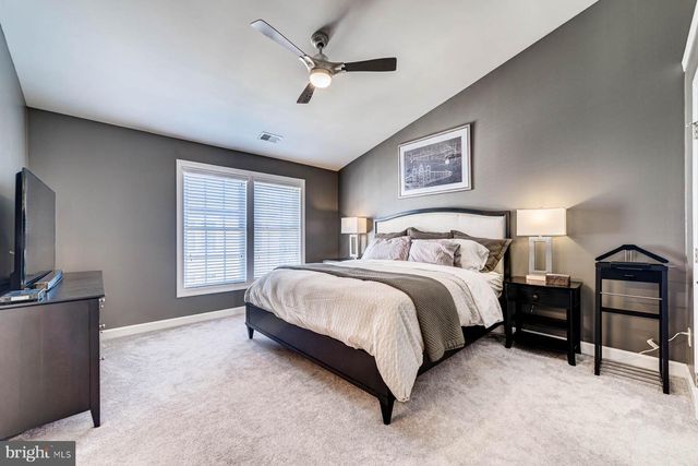 947 HARRISON CIR, Alexandria, VA 22304