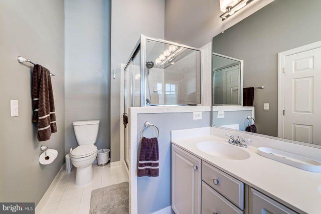 947 HARRISON CIR, Alexandria, VA 22304