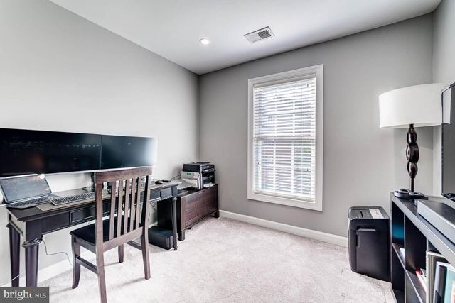 947 HARRISON CIR, Alexandria, VA 22304