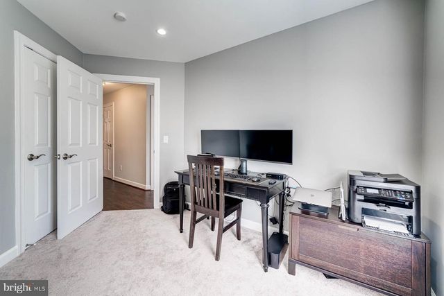 947 HARRISON CIR, Alexandria, VA 22304