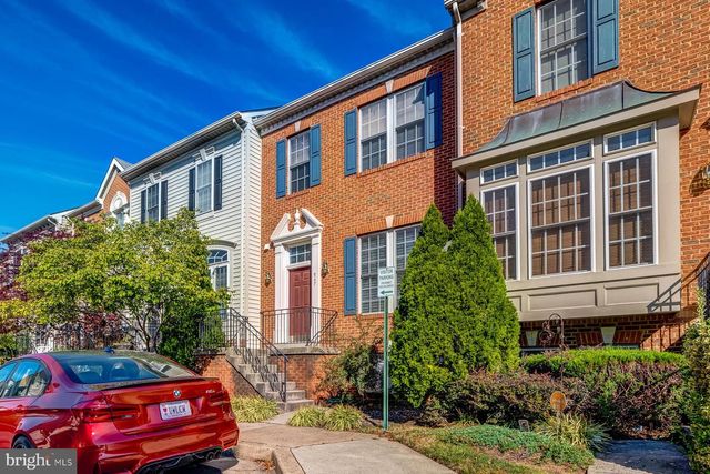 947 HARRISON CIR, Alexandria, VA 22304