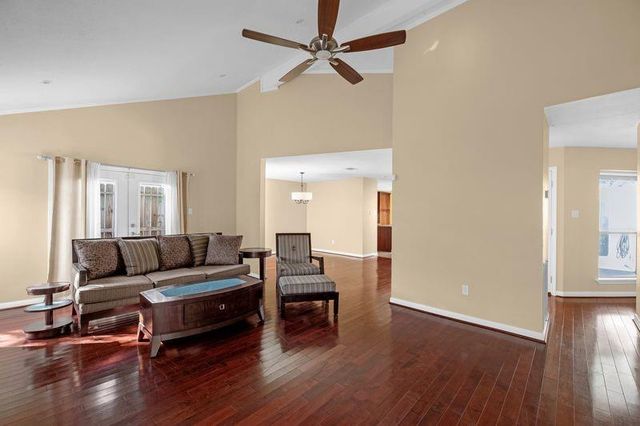 12800 Briar Forest Drive 110, Houston, TX 77077