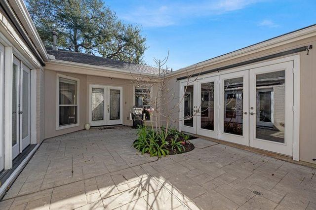 12800 Briar Forest Drive 110, Houston, TX 77077