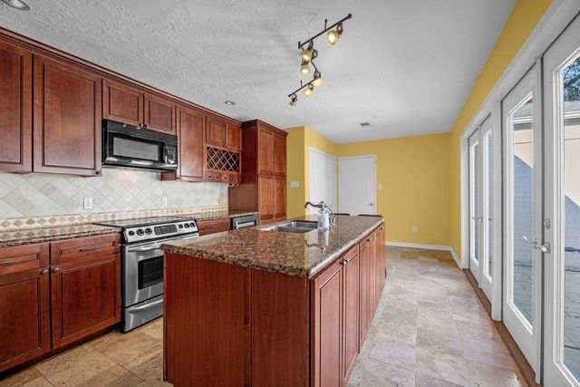 12800 Briar Forest Drive 110, Houston, TX 77077