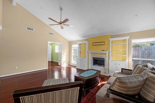 12800 Briar Forest Drive 110, Houston, TX 77077