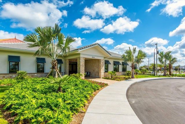 4793 KINGS CASTLE CIRCLE, Kissimmee, FL 34746