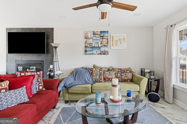 15 OAK HILL Court, Mcdonough, GA 30253