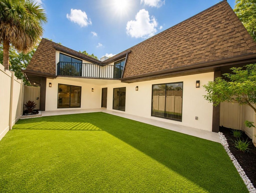 Image 16 of property listing at 4030 SHANNON BROWN DRIVE, Orlando, FL 32808