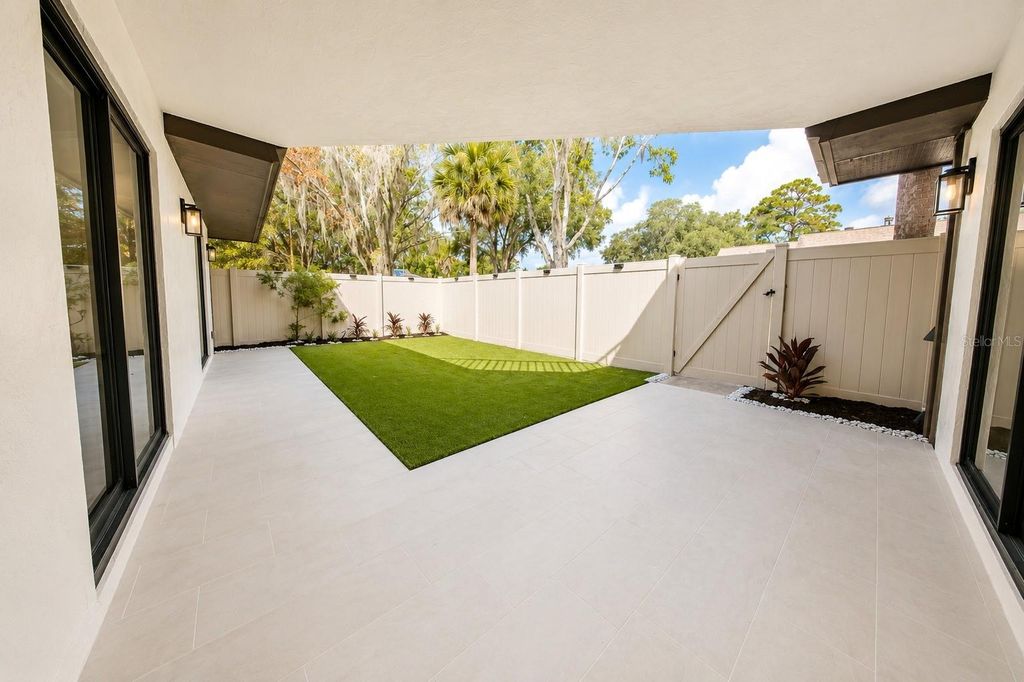 Image 17 of property listing at 4030 SHANNON BROWN DRIVE, Orlando, FL 32808