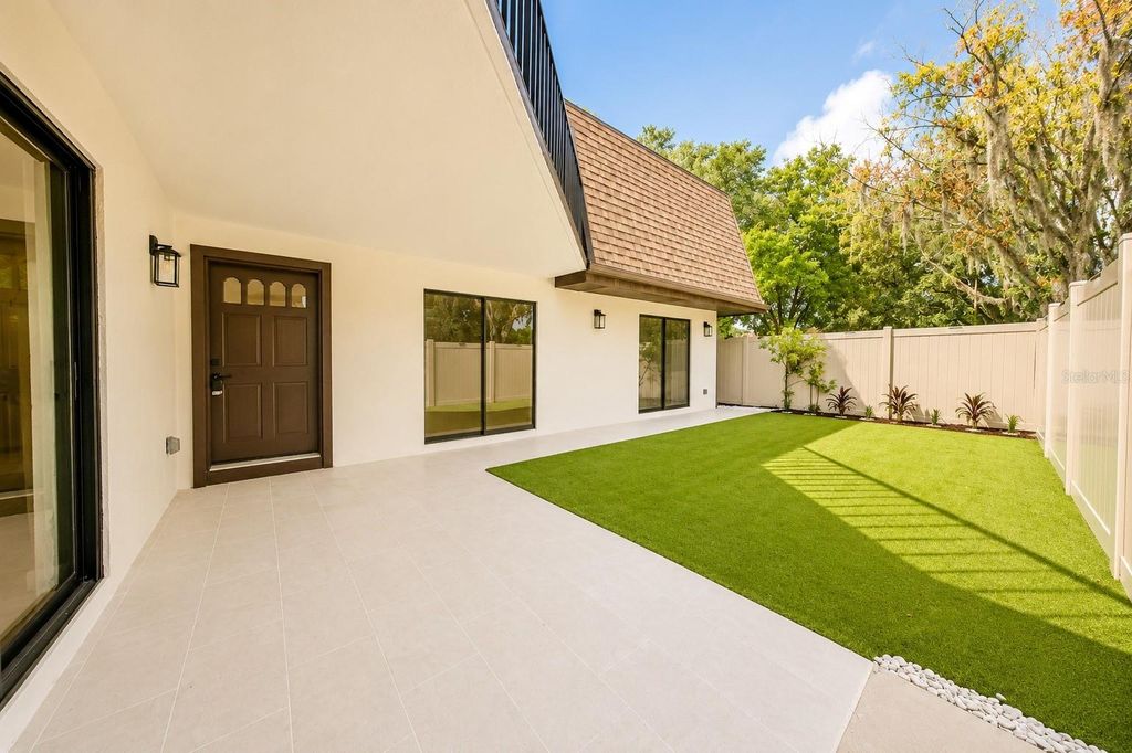 Image 18 of property listing at 4030 SHANNON BROWN DRIVE, Orlando, FL 32808