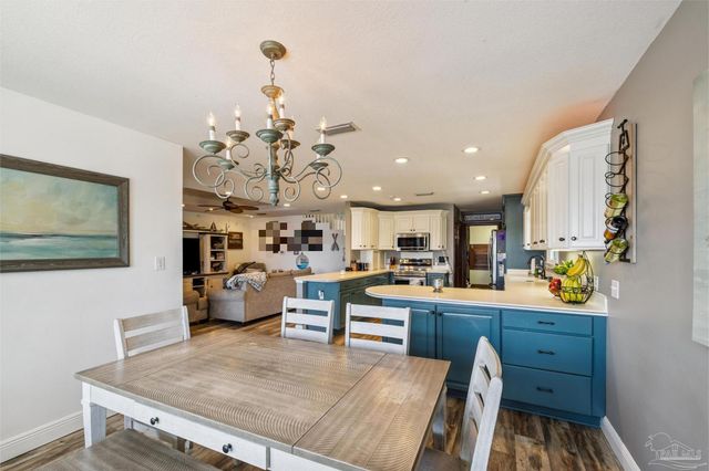 7121 Wells Ave, Navarre, FL 32566