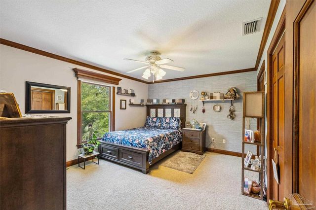 7121 Wells Ave, Navarre, FL 32566