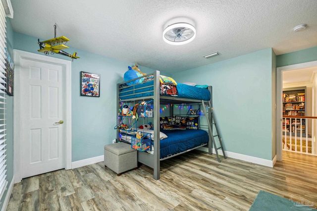 7121 Wells Ave, Navarre, FL 32566