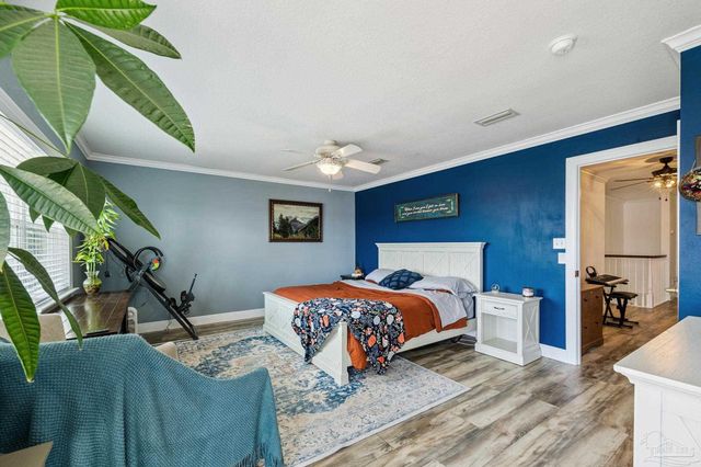 7121 Wells Ave, Navarre, FL 32566