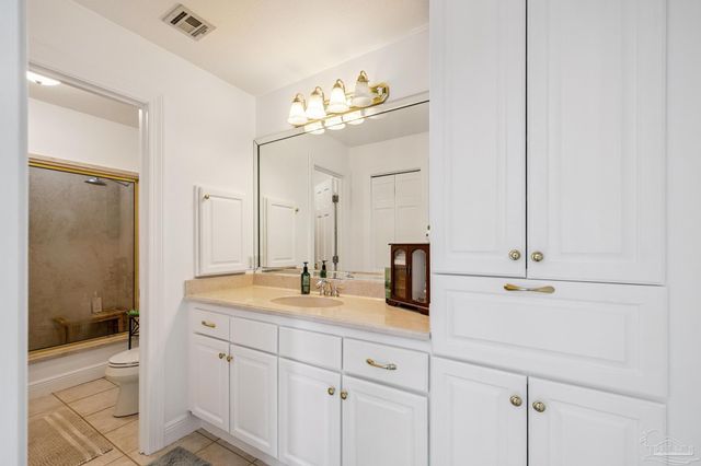 7121 Wells Ave, Navarre, FL 32566