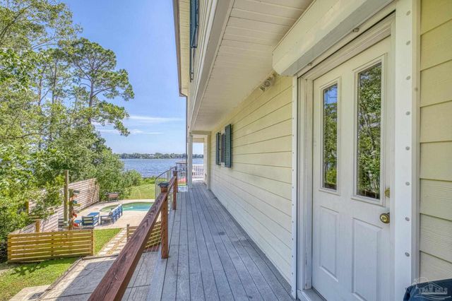 7121 Wells Ave, Navarre, FL 32566