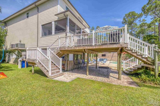 7121 Wells Ave, Navarre, FL 32566