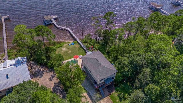 7121 Wells Ave, Navarre, FL 32566