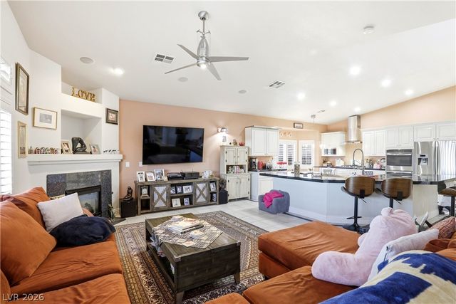 6102 Rocketman Circle, Las Vegas, NV 89149