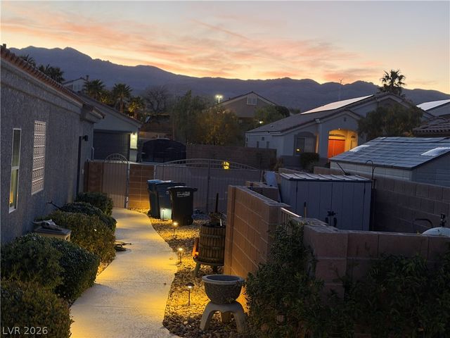 6102 Rocketman Circle, Las Vegas, NV 89149