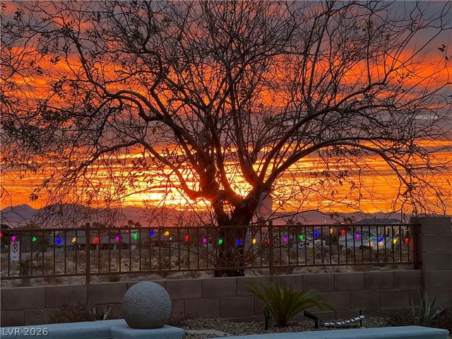 6102 Rocketman Circle, Las Vegas, NV 89149