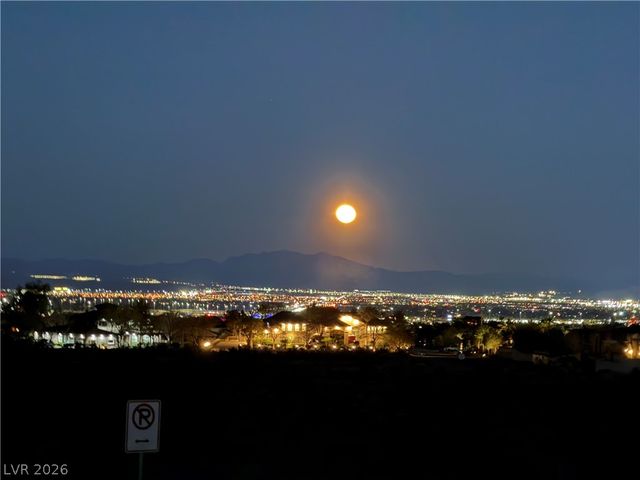 6102 Rocketman Circle, Las Vegas, NV 89149