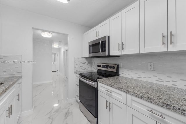 1030 9th Street 204, Miami Beach, FL 33139