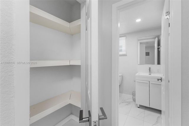 1030 9th Street 204, Miami Beach, FL 33139