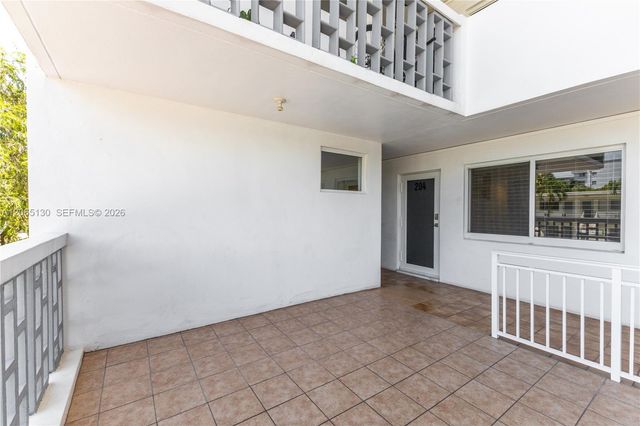 1030 9th Street 204, Miami Beach, FL 33139