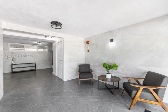 1030 9th Street 204, Miami Beach, FL 33139