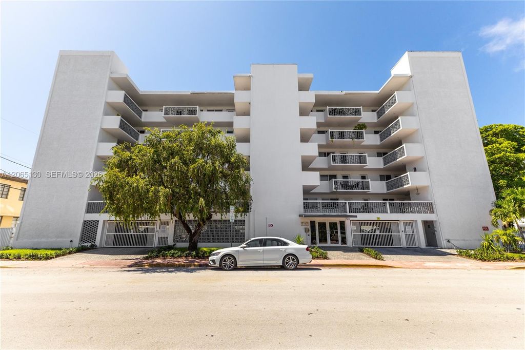 1030 9th Street 204, Miami Beach, FL 33139