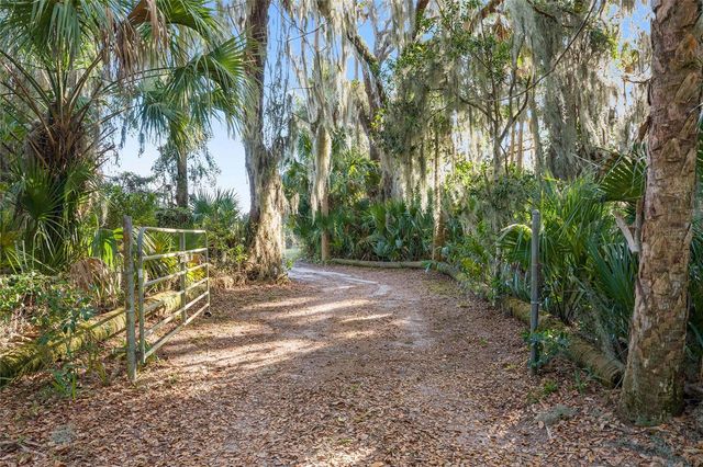 38805 EMERALDA ISLAND ROAD, Leesburg, FL 34788