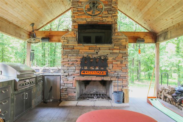 6182 FM 1398, Hooks, TX 75561