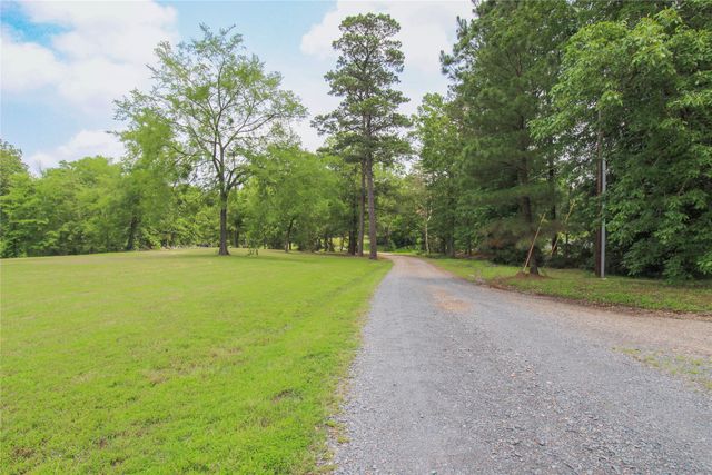 6182 FM 1398, Hooks, TX 75561