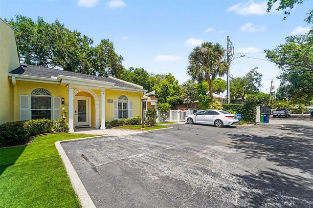 2511 W TEXAS AVENUE B, Tampa, FL 33629